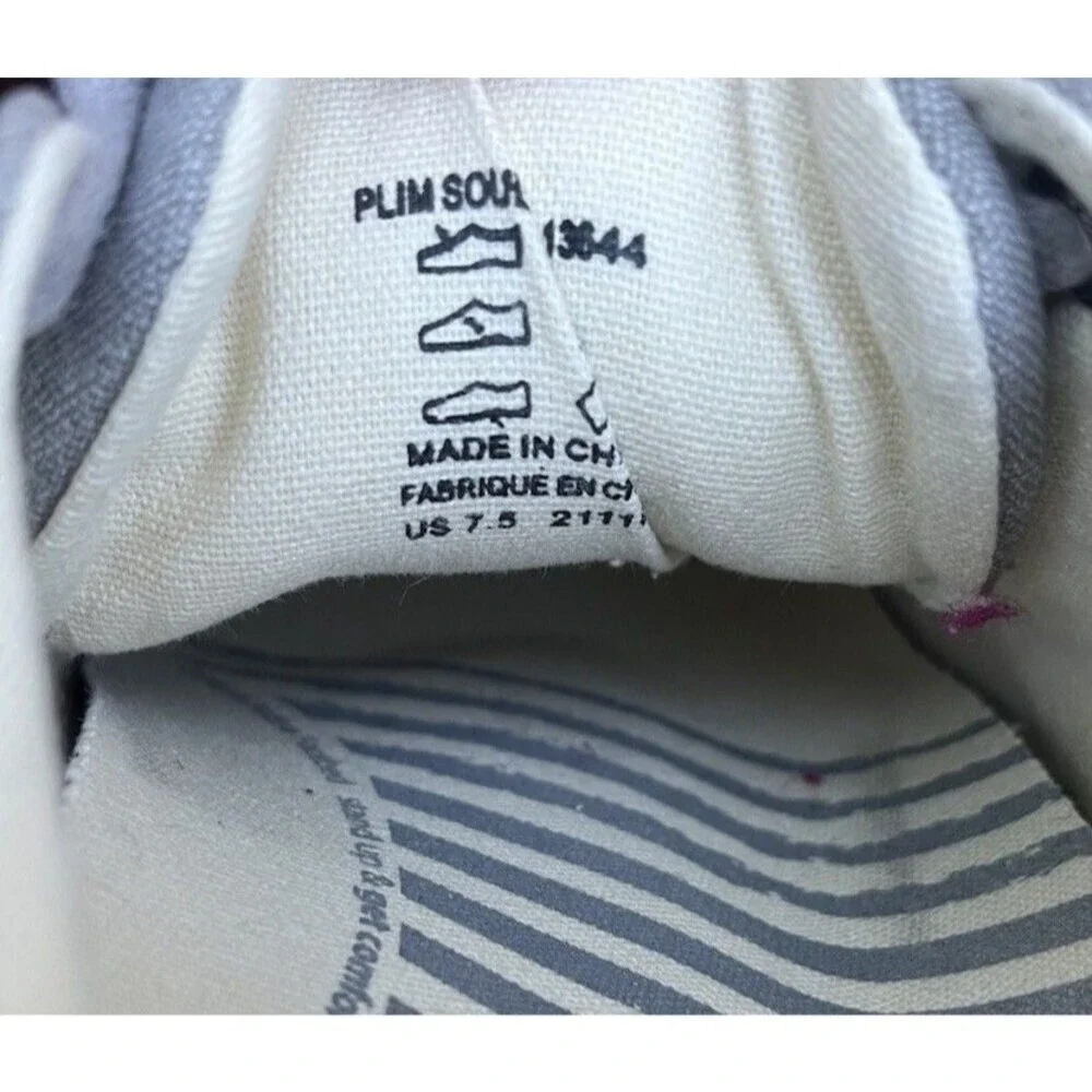 Taos Plim Soul Women's 7.5 Gray Canvas Lace-Up Sneakers
